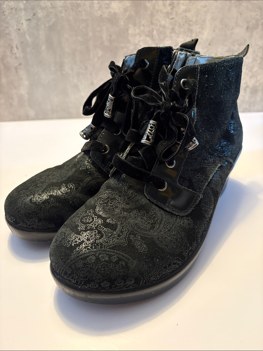 Algeria Black suede women’s Lace-Up Ankle Boots size 38 (7.5) w/ subtle pattern